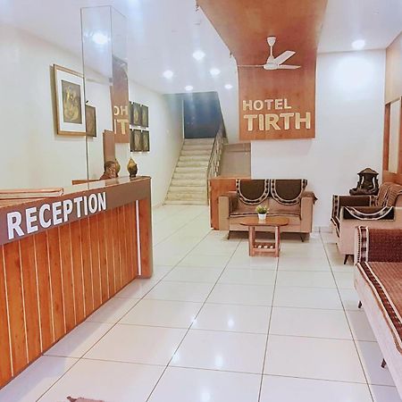 Hotel Tirth Ankleshwar Екстериор снимка